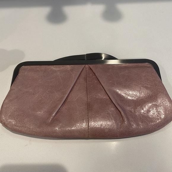 HOBO Light Mauve Color Clutch or Sachel wallet Bag—Beautiful Soft Leather—NWT! - Picture 2 of 9
